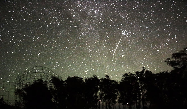 マウナケア山麓 貸切チャーター（６名まで） 星空観測＆マウナロア溶岩観測 by
Mana Tours